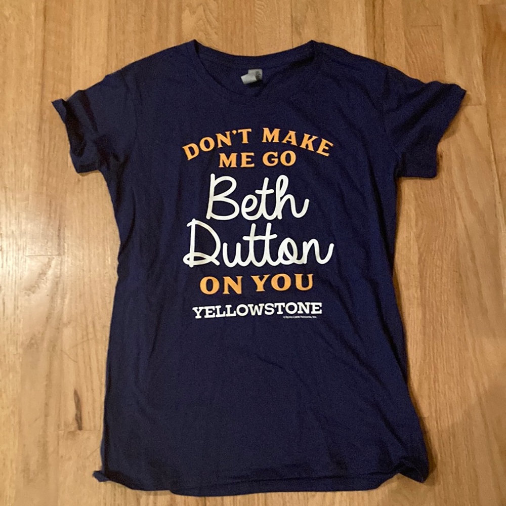 Yellowstone Women’s crewneck shirt - Beth Dutton